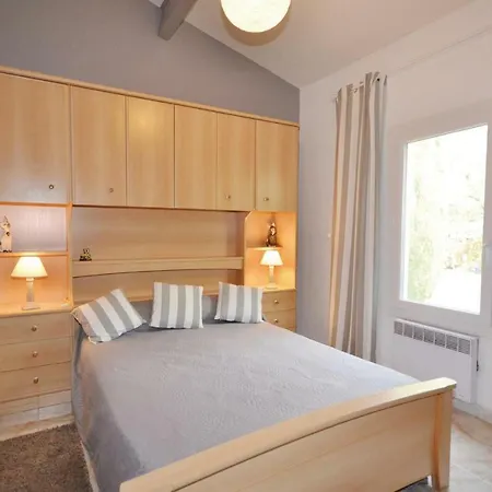 1 Bedroom Awesome In