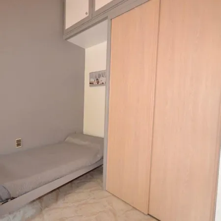 1 Bedroom Awesome In * Visan
